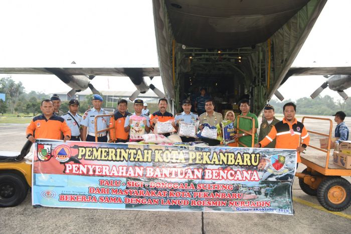 Pakai Hercules, Bantuan Makanan dan Obatan untuk Korban Gempa Diterbangkan dari Riau ke Sulteng