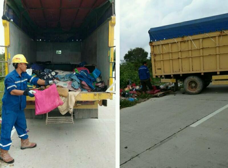 Ketua RT Dibantu Warga Tangkap PT Timas Buang Sampah Sembarangan