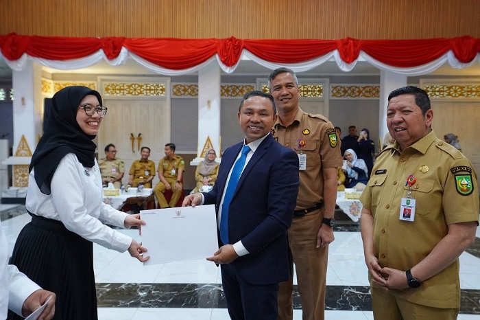 Gubernur Riau: ASN Harus Jadi Solusi, Bukan Beban Birokrasi