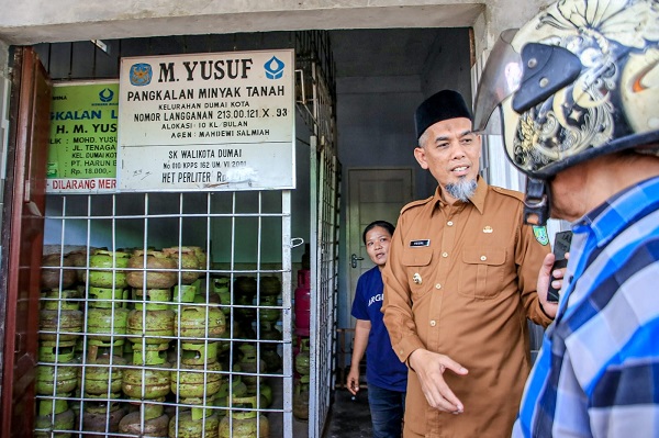 Pastikan Ketersediaan Gas Elpiji 3 Kilogram, Wali Kota Dumai Cek Hingga ke Pangkalan