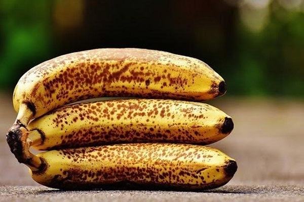 Banyak Bintik Hitam pada Kulit Pisang, Jangan Dibuang, Karena Khasiatnya Pasti Tak Kamu Duga...