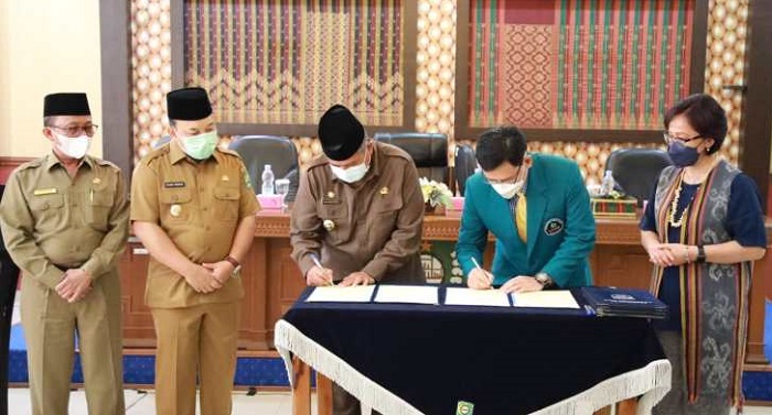Wujudkan SDM Handal, Pemkab Siak, Bhakti Tanoto MoU Bersama Universitas Hayam Wuruk Perbanas