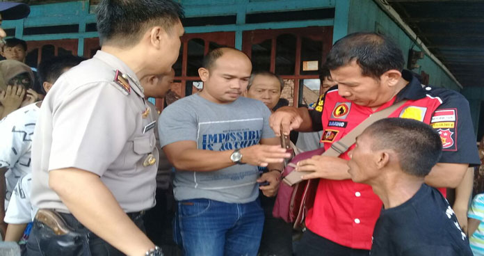 Cemburu Buta, Kadedi 'Hujani' Istri dengan Empat Tusukan di Kepala, Tangan dan Perut