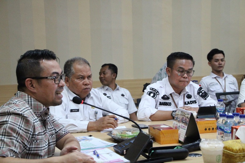 Pj. Wali Kota Pekanbaru Pimpin Rapat Pengendalian Inflasi, Rupiah Rp16.000 Terhadap Dolar Ikut Dibahas...