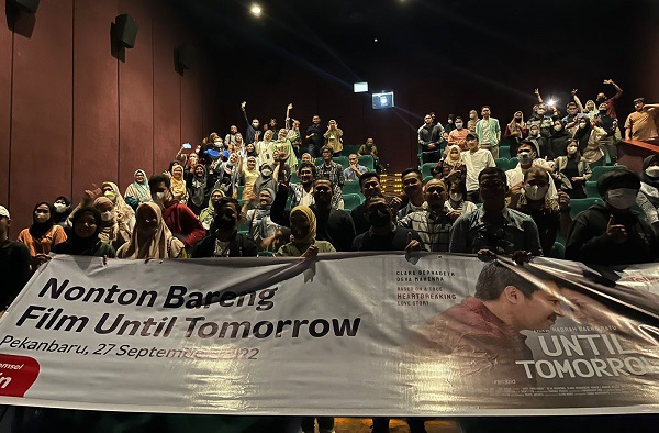Telkomsel Ajak Pelanggan di Kota Medan, Pekanbaru dan Palembang  Nobar Film Until Tomorrow