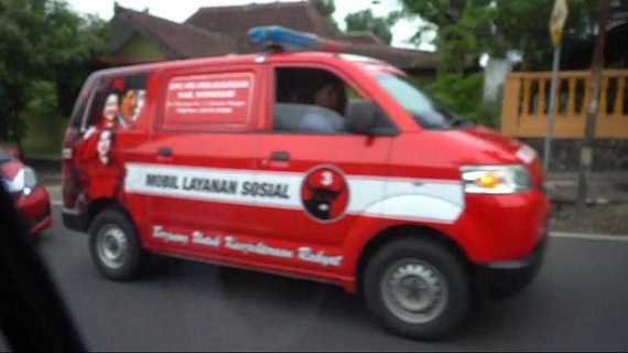 Tiga Mobil Satgas PDI Perjuangan Ikut Kawal Safari Sandiaga Uno di Wonogiri