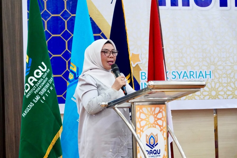 Wabup Misharti Hadiri Wisuda Sarjana Angkatan X IDAQU Payakumbuh
