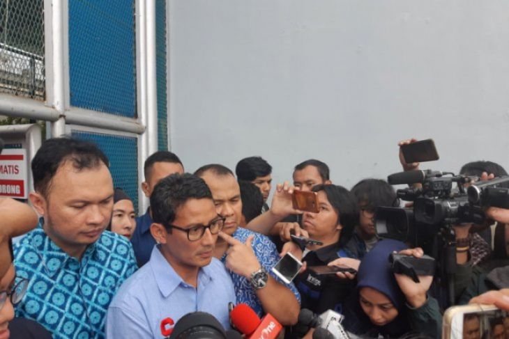 Dibesuk Sandiaga Uno, Ahmad Dhani Curhat Tak Bisa Tidur karena karena Sering Dikentuti Tahanan