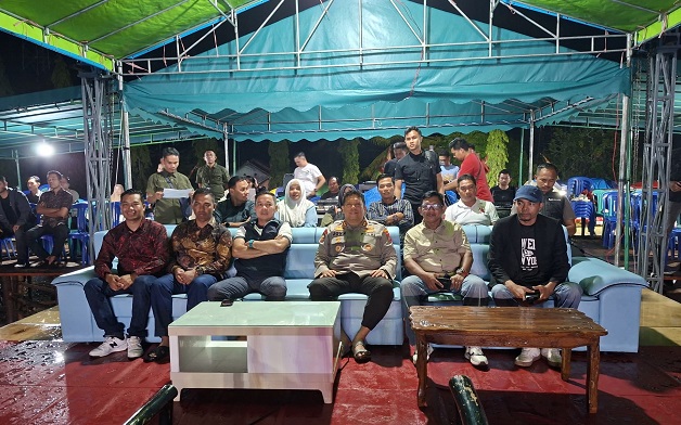 Wabup Husni Tamrin Hadiri Peringatan Hari Jadi ke-18 Desa Mak Teduh Kerumutan