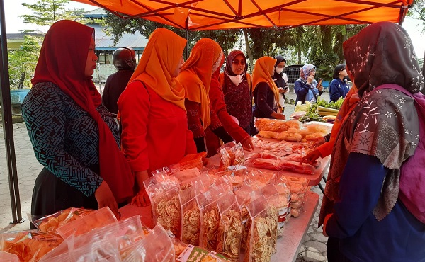 Meriahkan HUT Korpri, Distankan Pekanbaru Gelar Bazar Murah