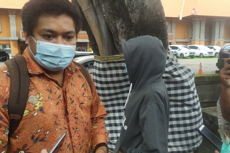 Apes! Open BO di MiChat, Cewek Cantik Ini Malah Diperas Oknum Polisi, Dipaksa Hubungan Intim, Minta Uang Bulanan, Hape Diambil