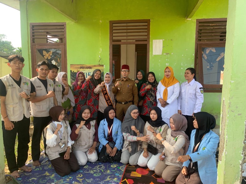 Lurah Sungai Salak Tekankan Pentingnya Imunisasi dan Pemeriksaan Rutin Anak di Posyandu