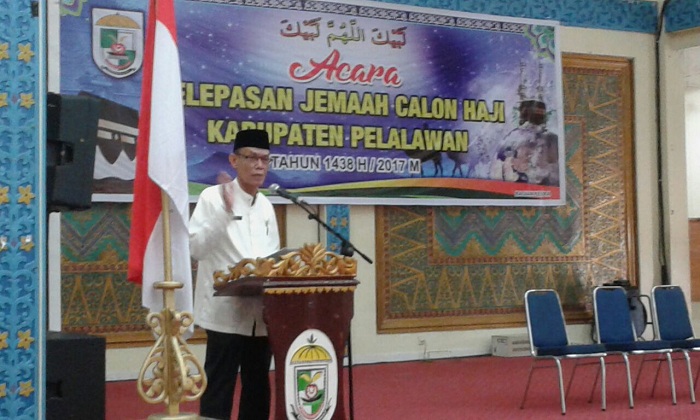 Dua Meninggal Dunia, Wabup Zardewan Lepas 401 JCH Pelalawan
