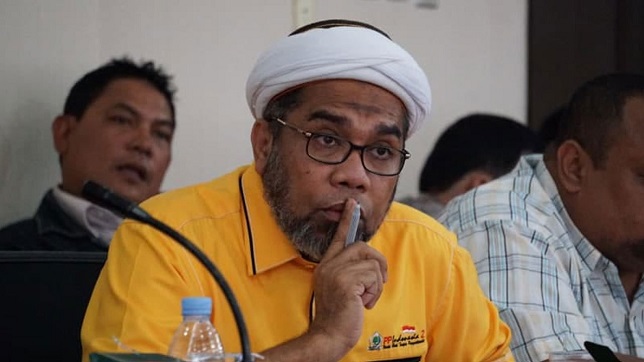 Heboh Foto Setengah Bugil Pria Berkacamata Diduga Ali Ngabalin, 'Bukan Mirip, Itu Memang Ngabalin'