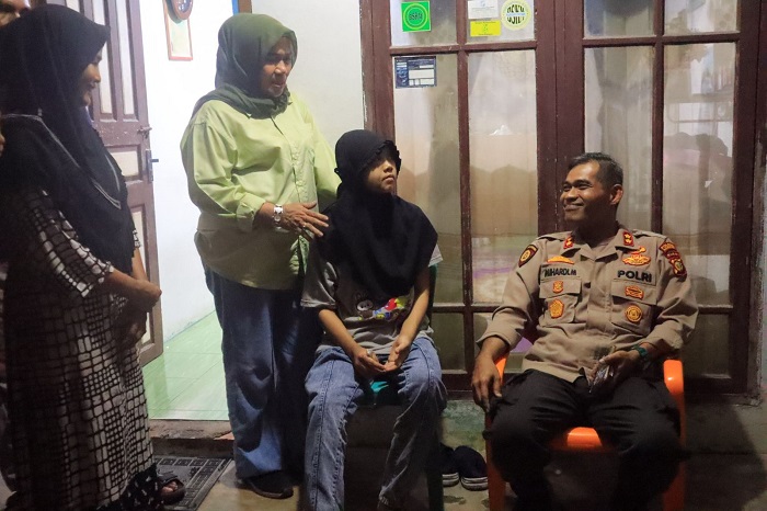 Polres Kampar Angkat Korban KDRT Viral Jadi Anak Angkat