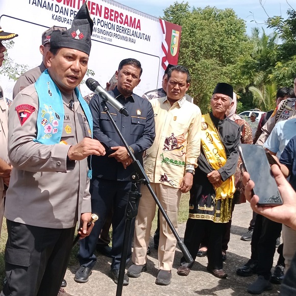 Kapolda Riau Kunjungan Kerja Ke Mapolres Kuansing dan Penanaman pohon