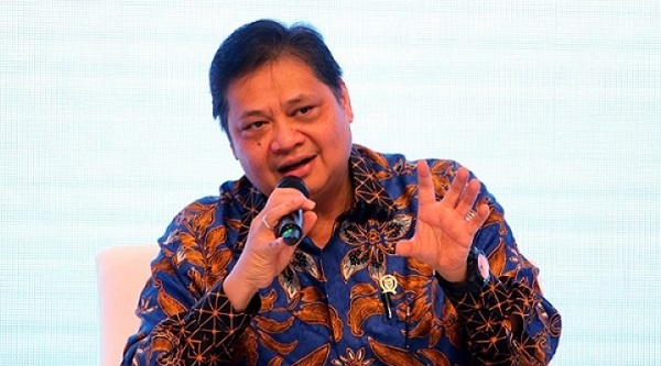 Airlangga Hartarto Sebut Daerah Zona Merah Prioritas Pelaksanaan Vaksinasi Covid-19