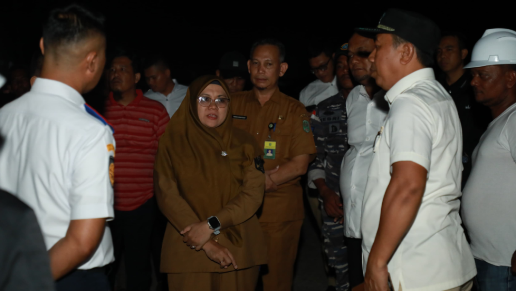 Bupati Siak Tinjau Dermaga KIT Buton Yang  Ambruk
