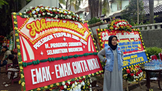 Tak Mau Kalah, Erick Thohir Imbau Relawan dan Pendukung Kirim Karangan Bunga untuk Jokowi