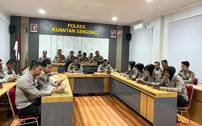 Polres Kuansing Laksanakan Yasinan dan Tausiah Serentak Via Zoom