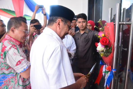 Pindah dari Pekanbaru, Bupati Syamsuar Resmikan Kantor PT Pelindo 1 di Perawang