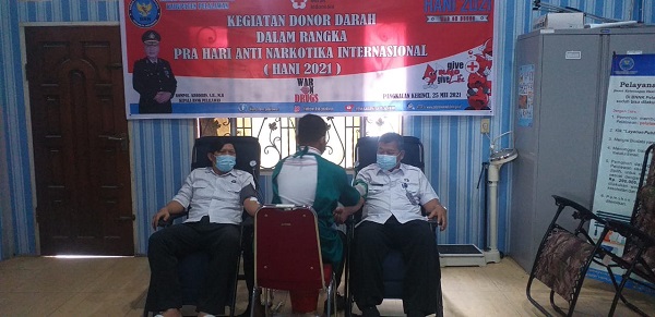 Peringati Hari HANI, Pegawai BNNK Pelalawan Gelar Donor Darah