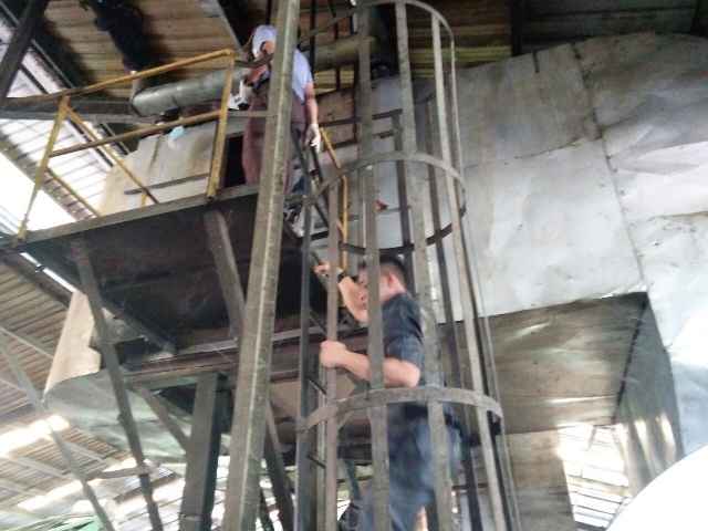 NAHAS, Padamkan Kebakaran, Kepala  Bagian Listrik Pabrik Karet di Logas Malah Tewas