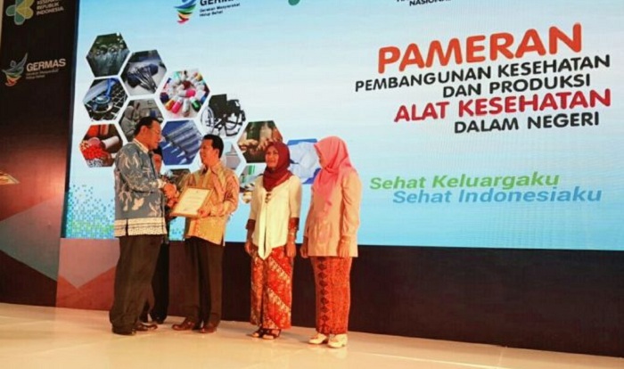 Selamat...Bupati Inhil Terima Penghargaan dari Kemenkes RI, Ini Jasanya