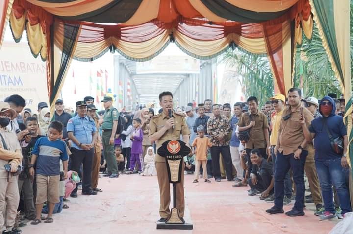 Puluhan Tahun Indonesia Merdeka, Ini Baru Kami Merasakan Kemerdekaan, Terimakasih Afrizal Sintong