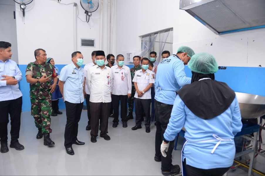 Kepala BGN Resmikan 980 SPPG Serentak di 16 Provinsi Wilayah Barat Indonesia