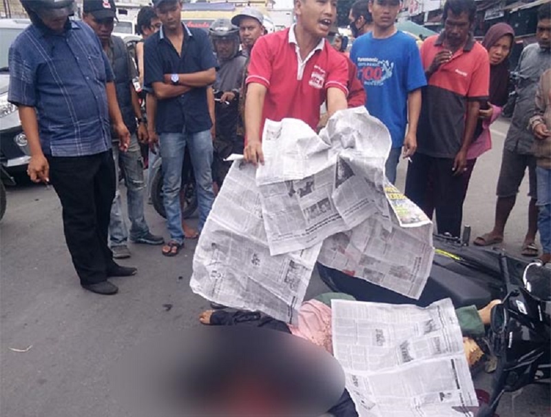 NGERI...Terjatuh dari Motor, Nelly Yustina Tewas Terlindas Truk Kontainer, Kepala Remuk