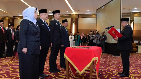Lantik Pejabat Eselon III dan IV, Edy Natar: Tak ada Posisi Mata Air dan Air Mata, Semua Cuma Amanah!