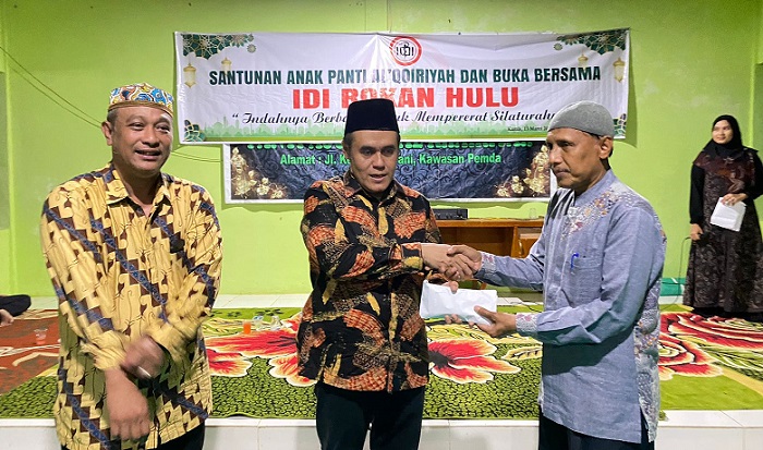 IDI Cabang Rohul Santuni Anak Yatim dan Bantu Rumah Tahfizh Quran