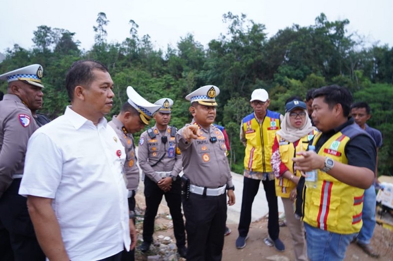 Jalur Riau- Sumbar Via Tanjung Alai Ditutup Total, Ini Arahan Kepolisian...