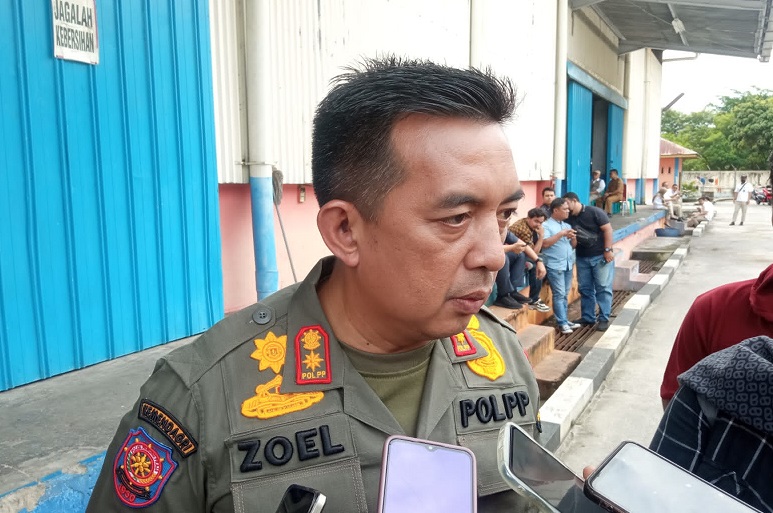 Atribut Cakada Dipaku di Pohon dan Dipasang di Tiang Listrik, Satpol PP:  Akan Kita Tertibkan!