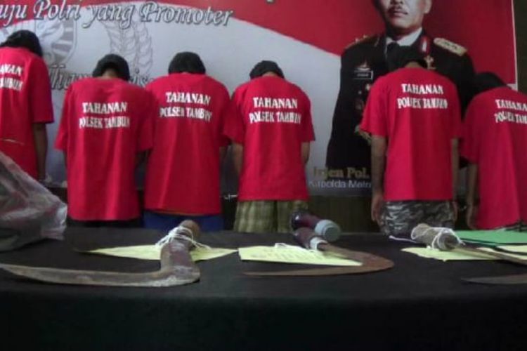 MAMPUS...Polisi Ringkus 6 Pemuda Mabuk yang Begal dan Bacok Anggota TNI