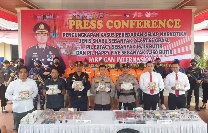 6 Orang Ditangkap Bersama 23 Kilogram Sabu dan Ribuan Pil Ekstasi  di Bengkalis