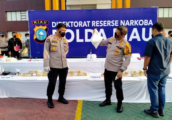 Bongkar Jaringan Narkoba Pekanbaru-Bengkalis, Polda Riau Amankan 18 Kilogram Sabu