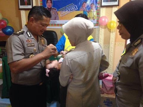 RS Bhayangkara Polda Riau Sukseskan Program PIN Polio 2016