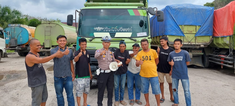 Satlantas Polres Kuansing Sosialisasi Trantib Berlalu Lintas kepada Sopir Truk