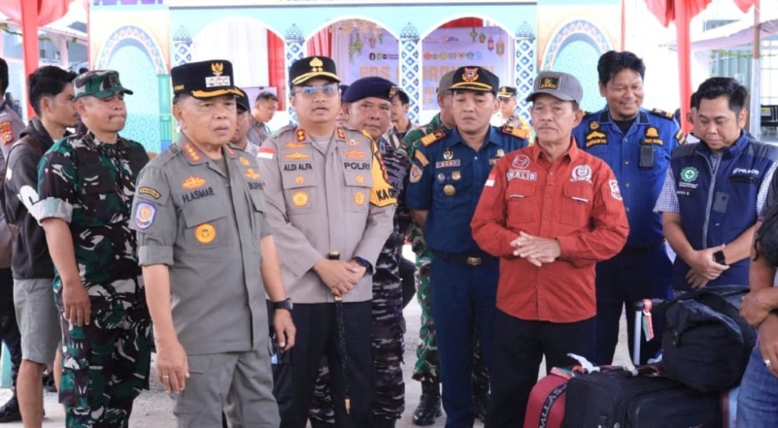 Bupati Meranti dan Forkopimda Tinjau Arus Mudik, Pastikan Stok Kebutuhan Aman