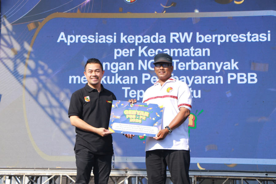 Pemko Pekanbaru Apresiasi Camat, Lurah, dan Ketua RW Berprestasi di Gebyar PBB