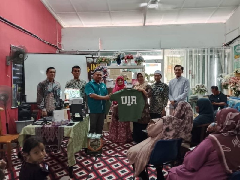 Implementasi Kerjasama, 4 Dosen Fakultas Pertanian dan Perikanan UIR Jadi Narasumber Pelatihan Teknik Tanam Padi Organik di Malaysia