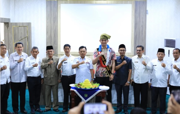 Kedatangan Rafly Sanjani Disambut Bangga oleh Sang Bupati