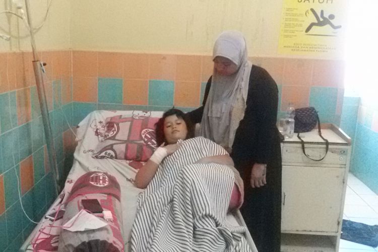 GAWAT...Siswi SD Dibawa ke Rumah Sakit Usai Diberi Imunisasi MR, Demam dan Timbul Bercak Merah