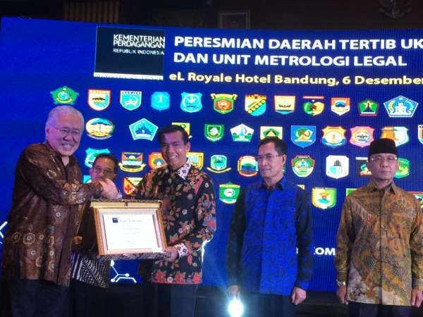 Pemko Pekanbaru Terima Penghargaan DTU dari Kementerian Perdagangan