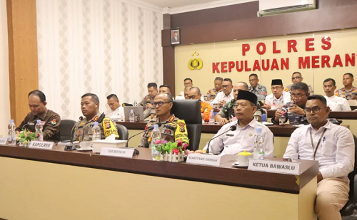 Pemkab Meranti Ikuti Vidcon Kesiapan Pengamanan Pemilu Bersama Kapolda Riau