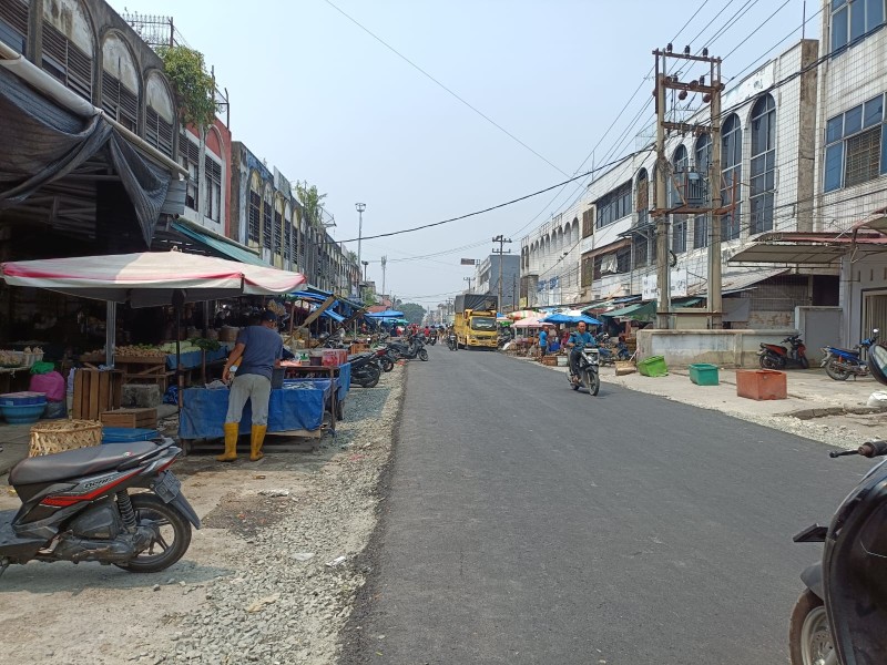 Ganggu Pembangunan Drainase, Satpol PP Pekanbaru Ultimatum Pedagang di Jalan Teratai