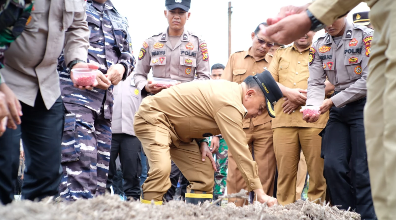 Penanaman Jagung Serentak Satu Juta Hektar, H. Asmar : Meranti Siap Jadi Penopang Pangan Nasional