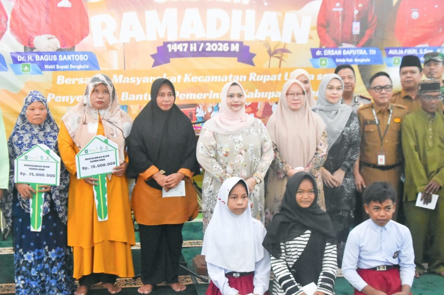 Safari Ramadhan Di Rupat Utara, Bupati Bengkalis Tegaskan Komitmen Bangun Wilayah Pesisir